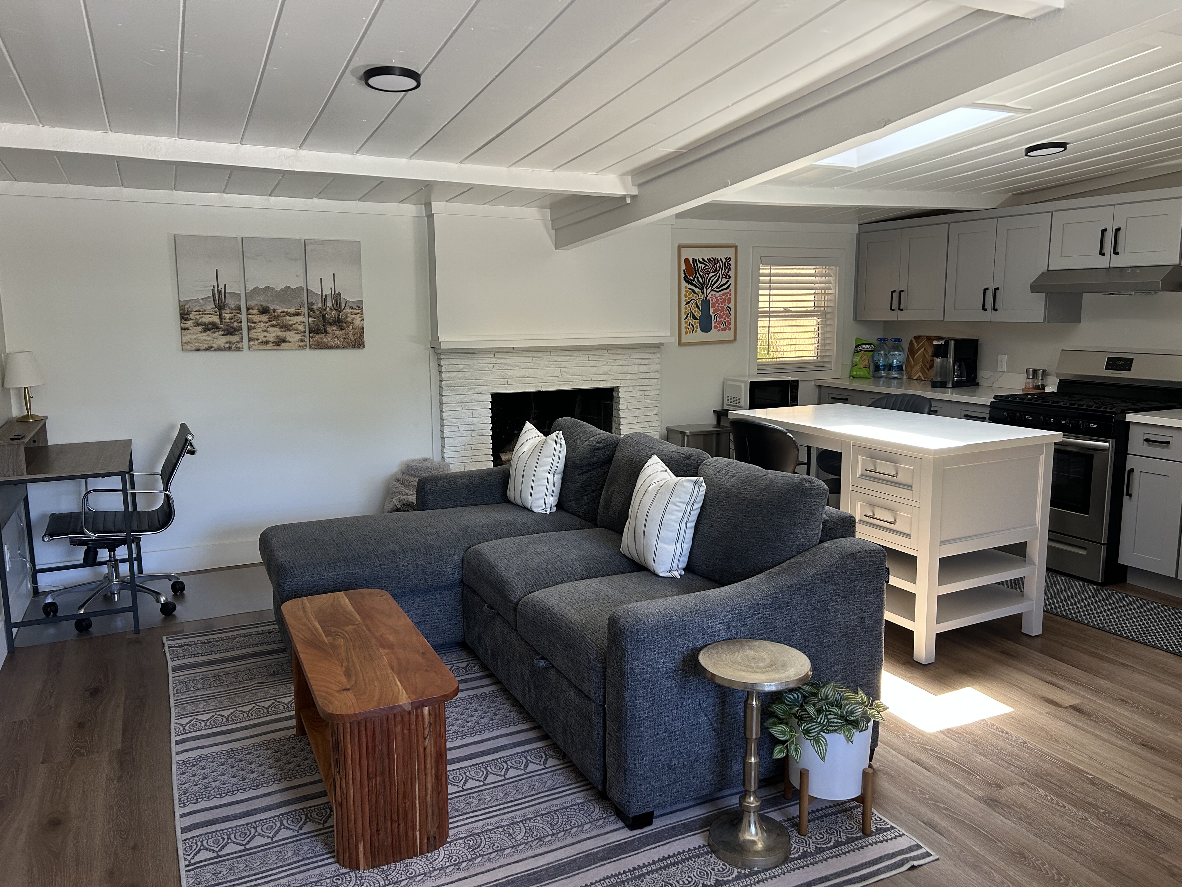 Charming and Private Alum Rock Cottage with All the Comforts of Home - Photo 2