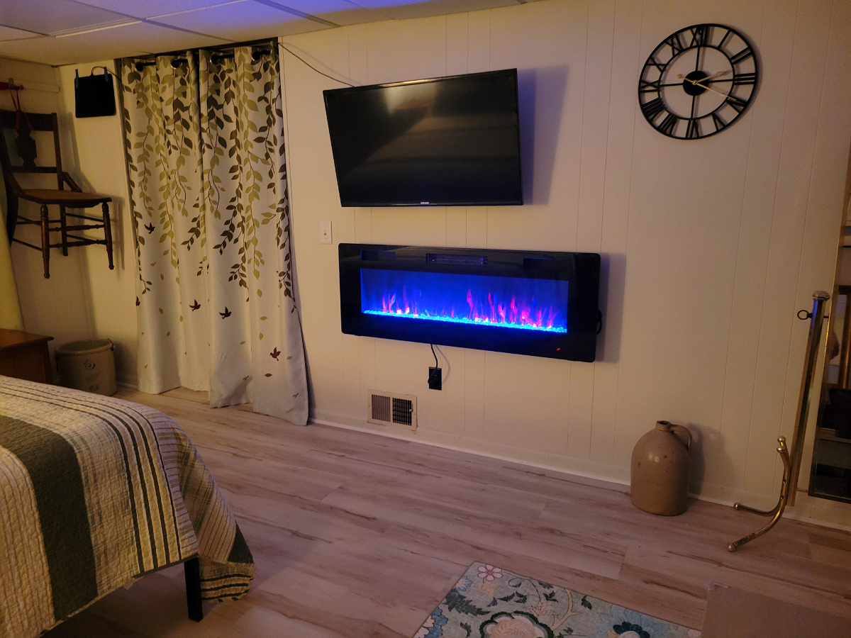 Private 1-Bedroom lower level of a ranch-style home in Quiet Rochester Neighborhood with All Utiliti - Photo 3