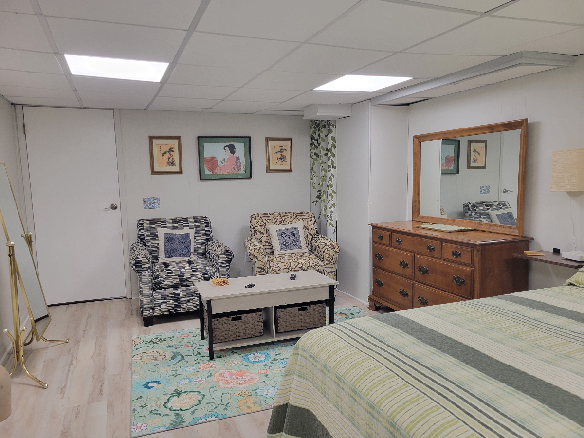 Private 1-Bedroom lower level of a ranch-style home in Quiet Rochester Neighborhood with All Utiliti - Photo 2