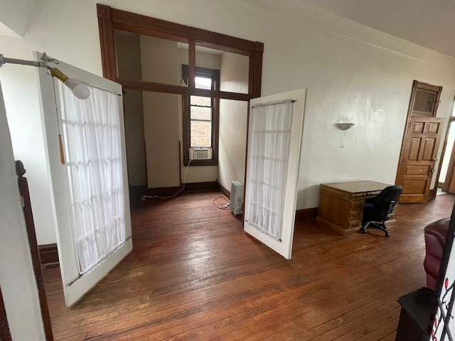 Ballroom Loft Apartment - Photo 1