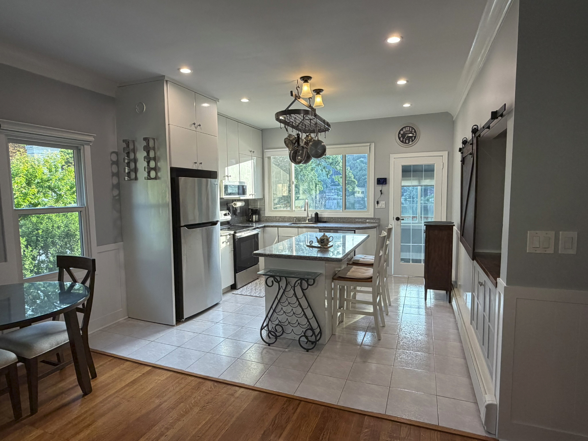Lake Peekskill 1BR, Sunroom Lakefront... - Photo 3