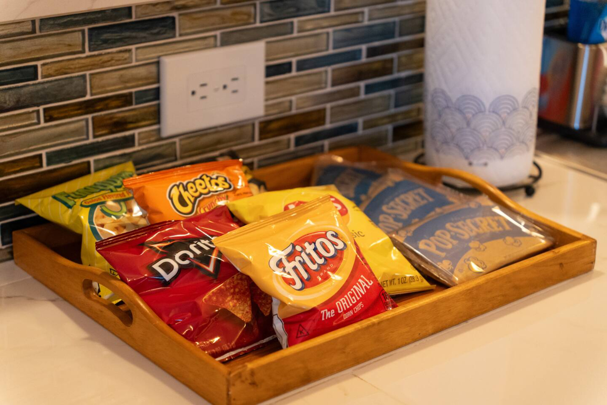Welcome to Your Cozy Retreat - Photo 8
