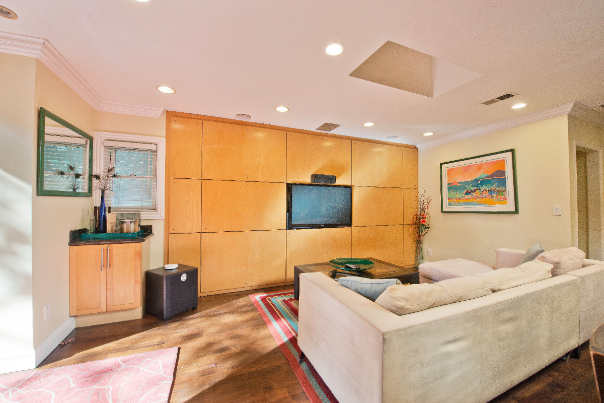 Split Level - Photo 5