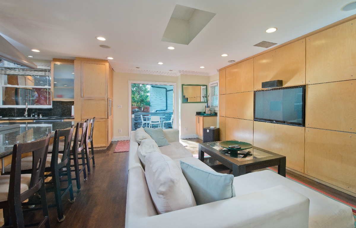 Split Level - Photo 6