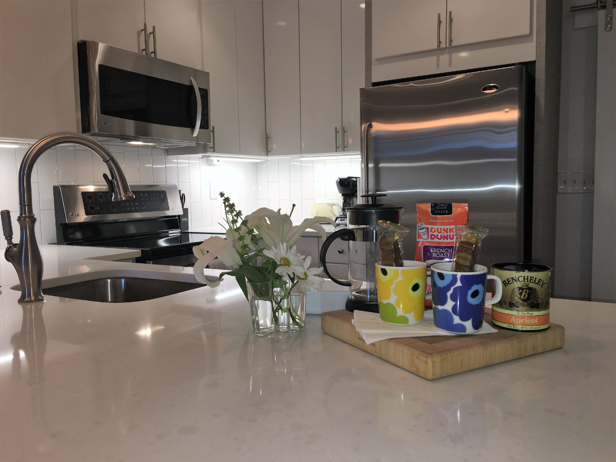 Cozy Renovated Apartment in Capitol Hill Near H Street - Walk-In Closet, Full Kitchen & All Utilitie - Photo 3