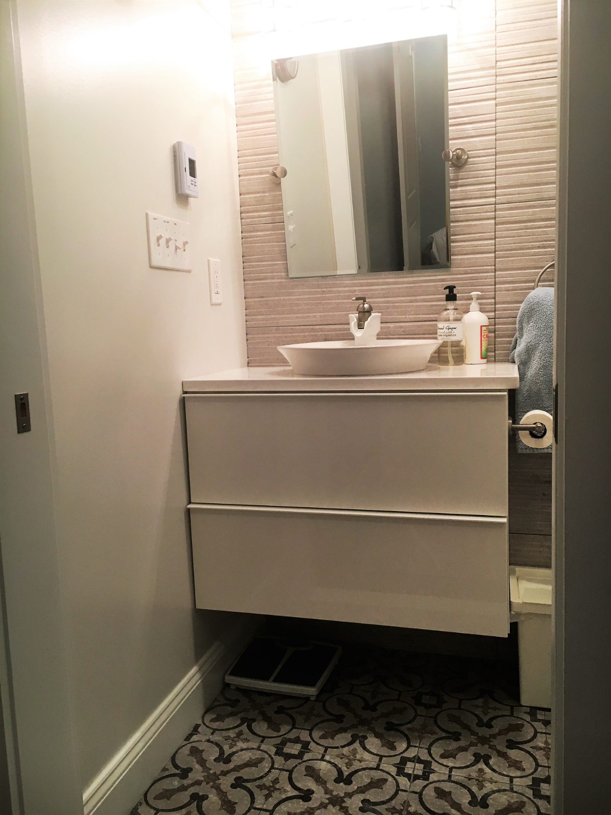 Cozy Renovated Apartment in Capitol Hill Near H Street - Walk-In Closet, Full Kitchen & All Utilitie - Photo 11