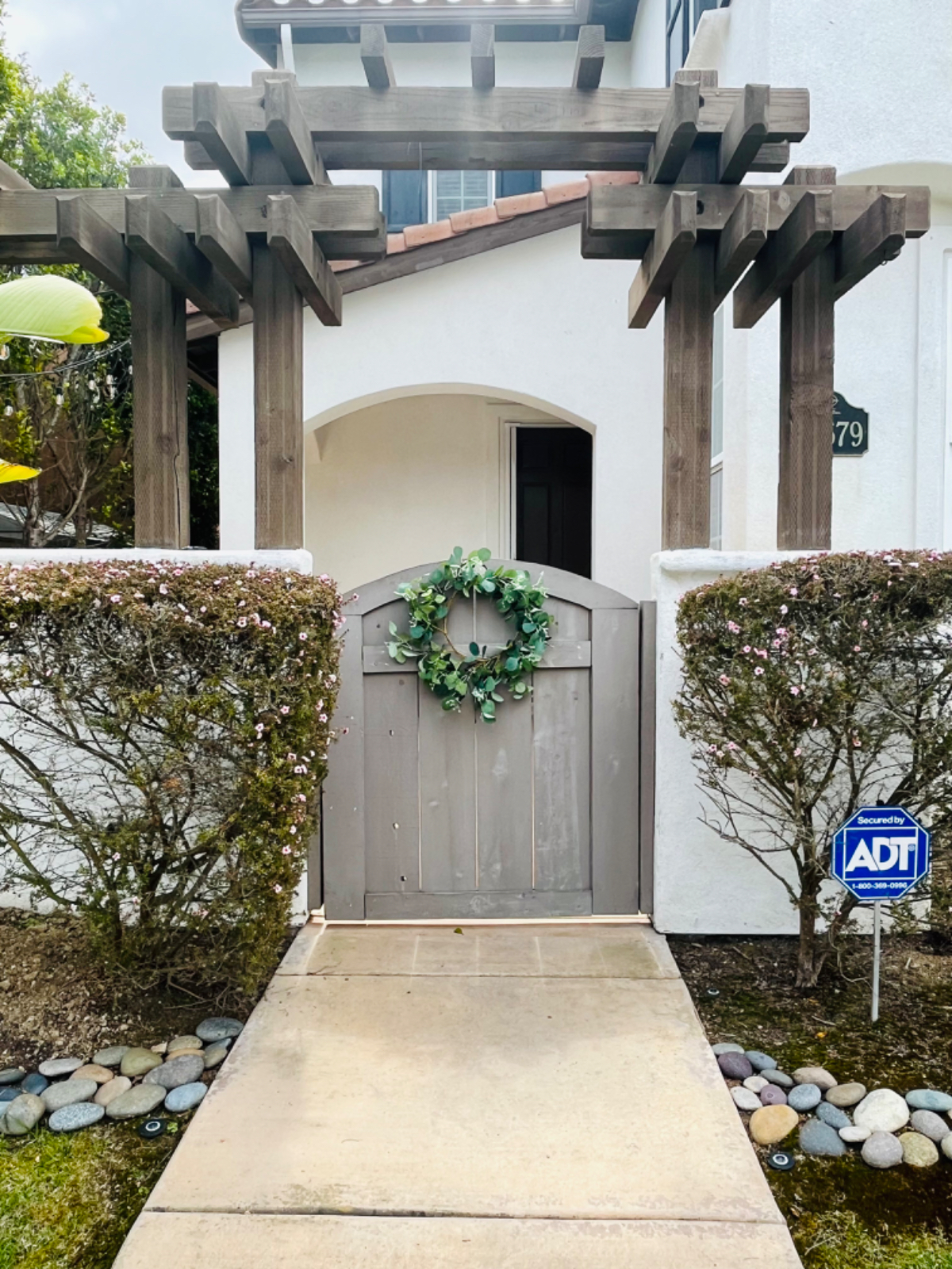 Wonderful Home in the Family Friendly Community of Del Sur - Photo 2