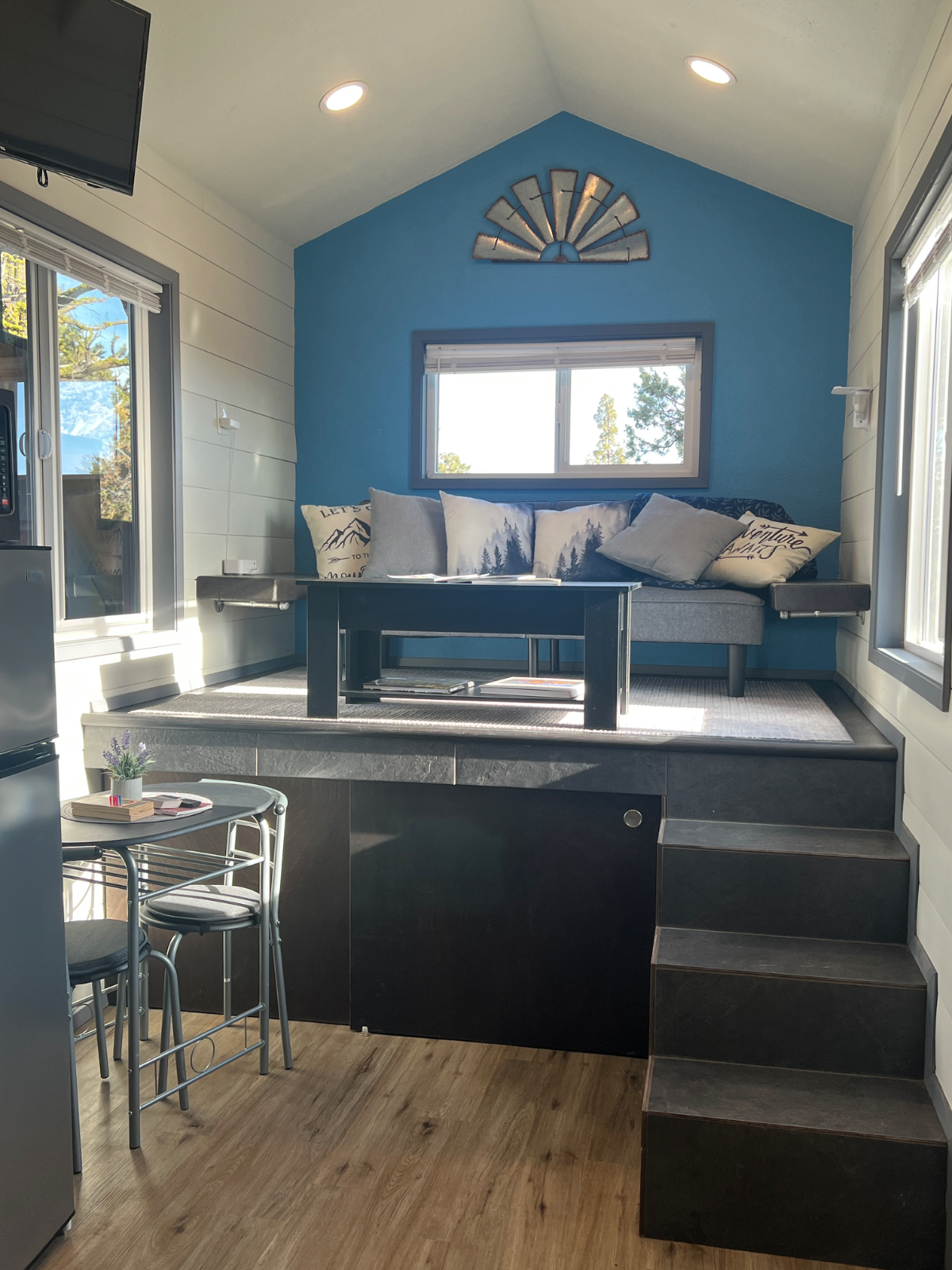 Mountain Sunset Bungalow - Photo 2