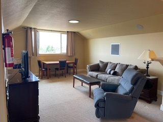 Apartment/Bonus Room in Eagle Crest - Photo 2