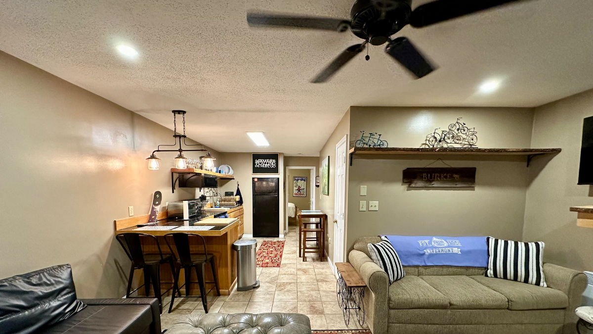 Cozy Mountainside Condo - Photo 3