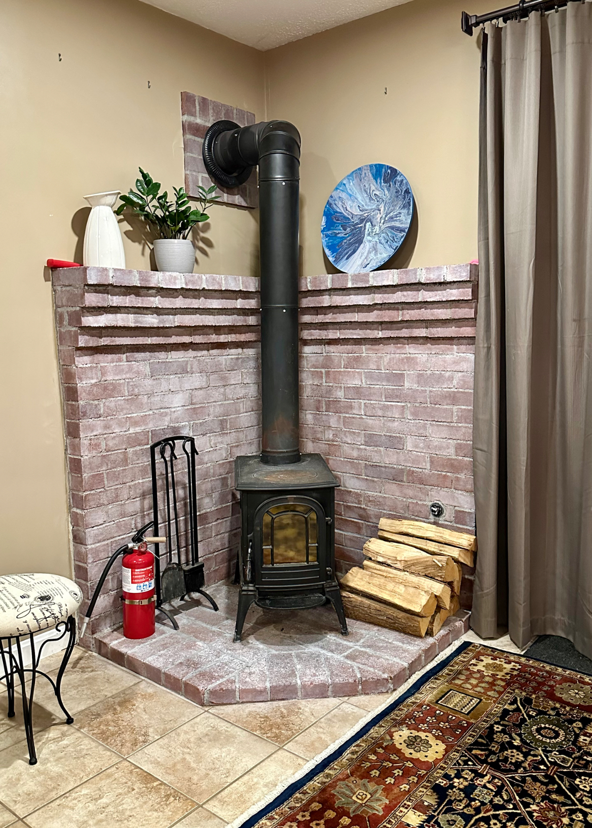 Cozy Mountainside Condo - Photo 4