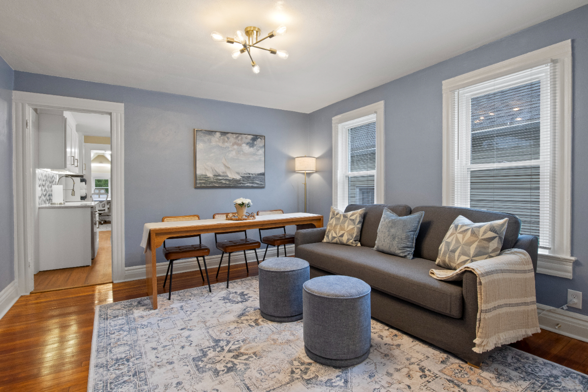 2 mins from Strong, Highland Hospital - Mid-Century Inspired, Fully Equipped and Stylishly Furnished - Photo 6
