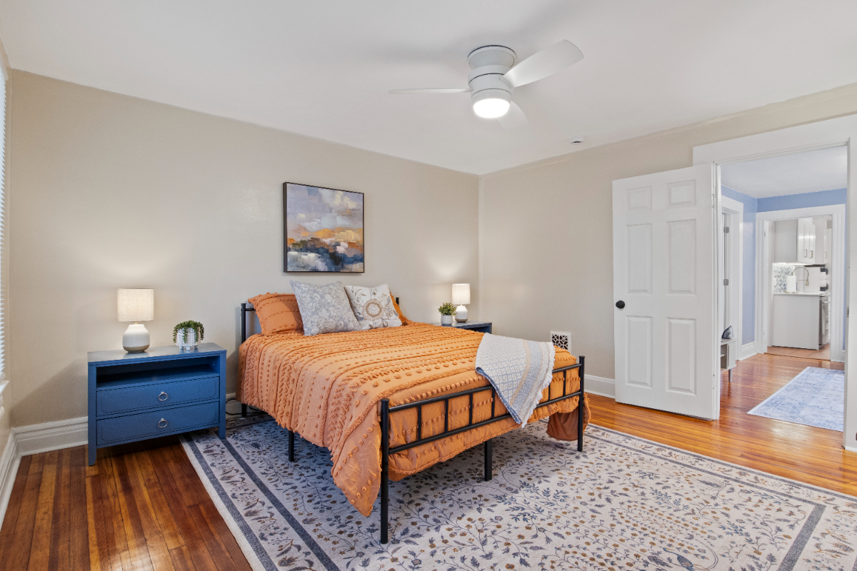 2 mins from Strong, Highland Hospital - Mid-Century Inspired, Fully Equipped and Stylishly Furnished - Photo 10