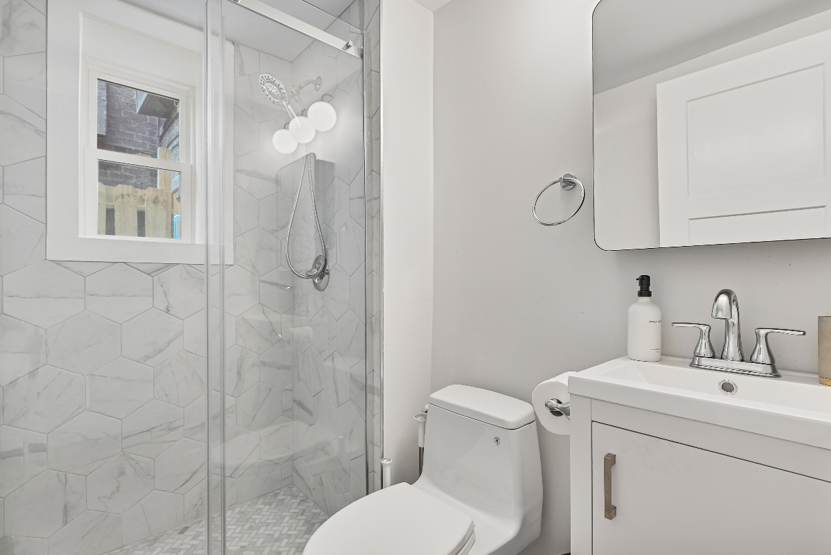 1BR/1BA Modern Home on a Quiet Street - Photo 6