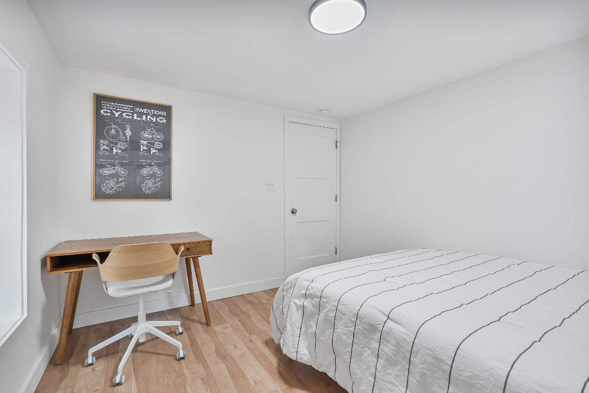 1BR/1BA Modern Home on a Quiet Street - Photo 8