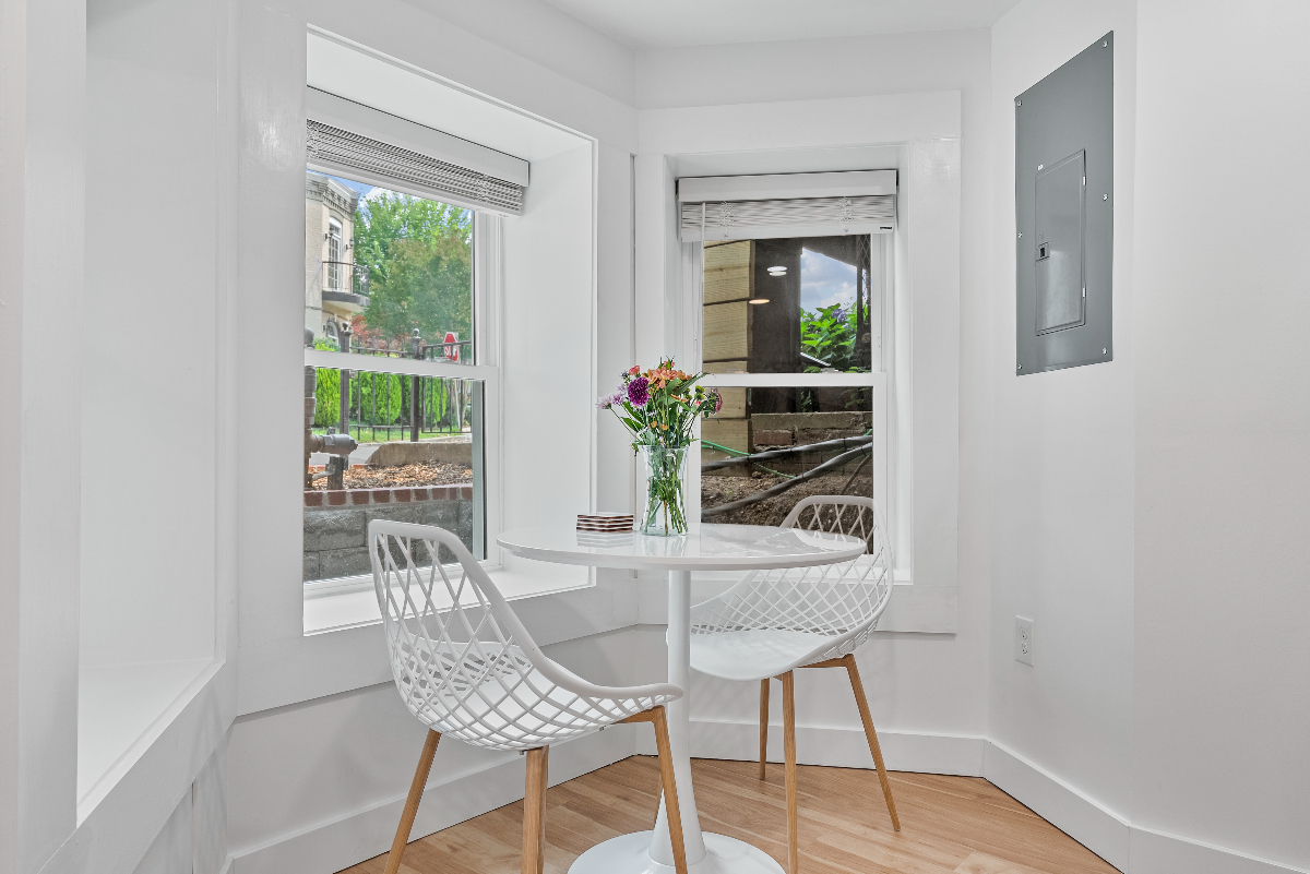 1BR/1BA Modern Home on a Quiet Street - Photo 9
