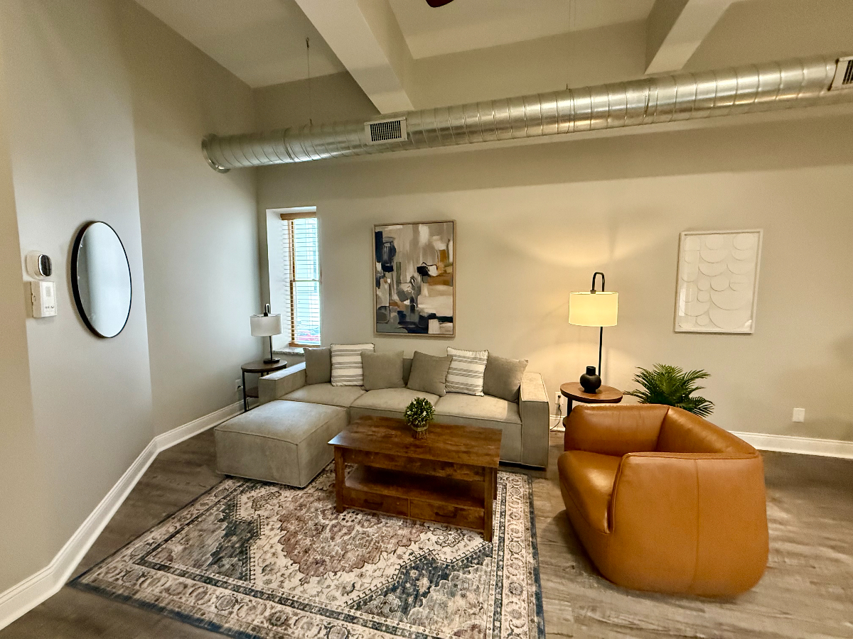 New Luxury Downtown Apt. 202