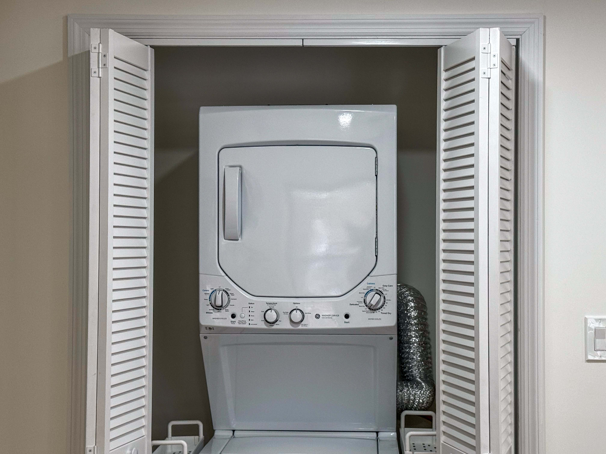 Spacious Furnished 1BR in Park Slope Near Hospitals - Photo 6