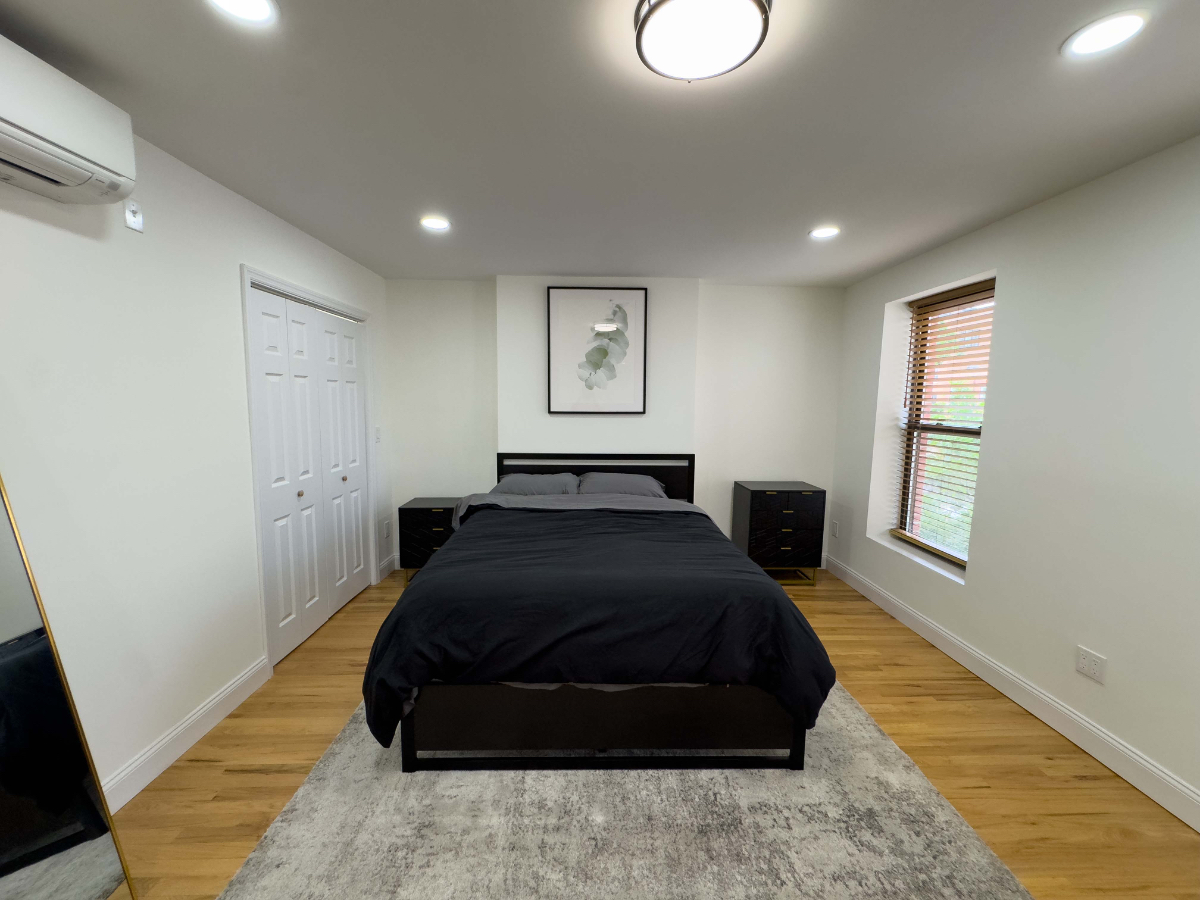 Spacious Furnished 1BR in Park Slope Near Hospitals - Photo 9