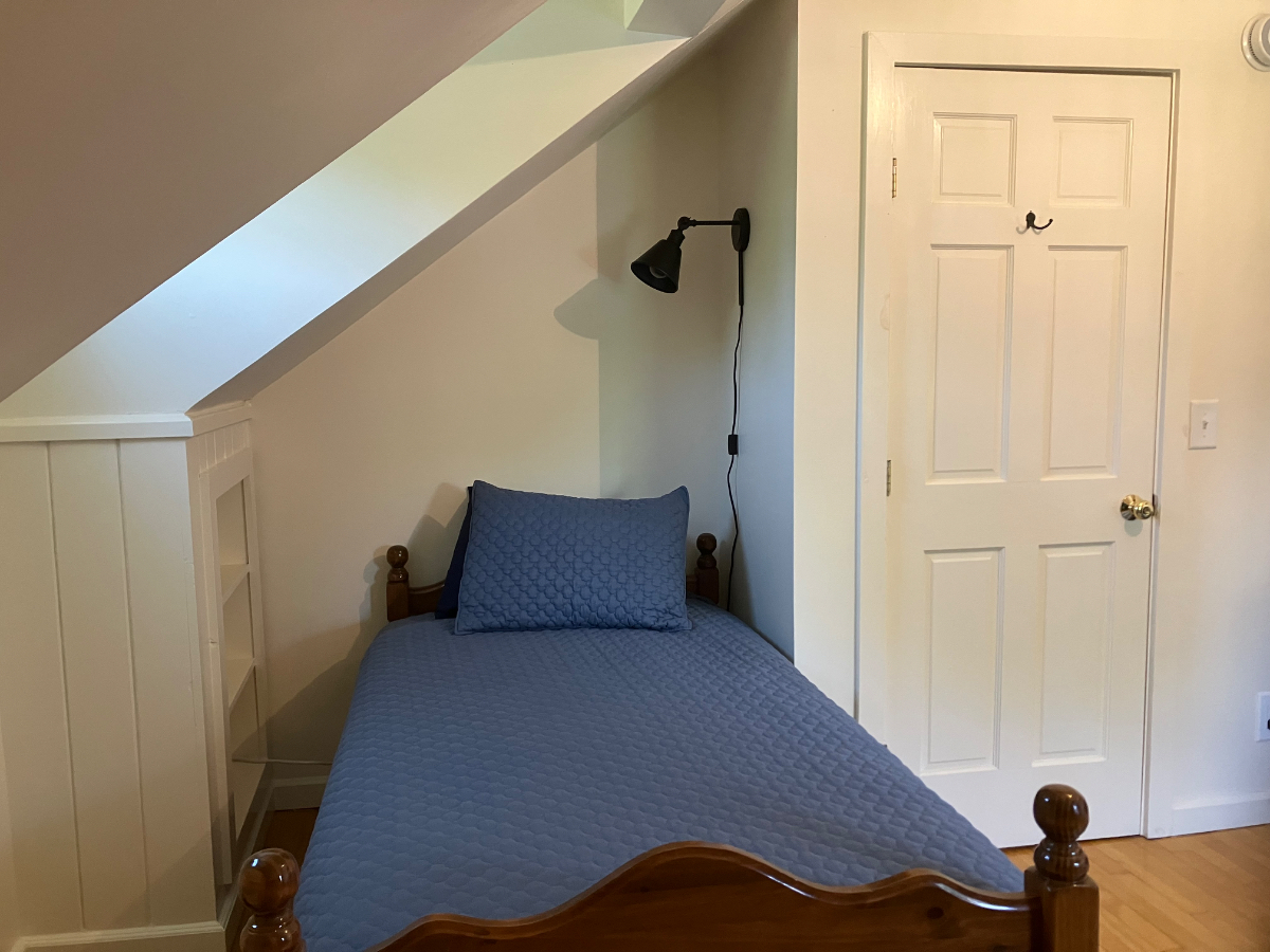 Two Bedroom Guest House Near Lake Champlain - Photo 6