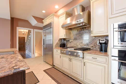 Comfortable Home in Coveted 16th Street Heights - Photo 4