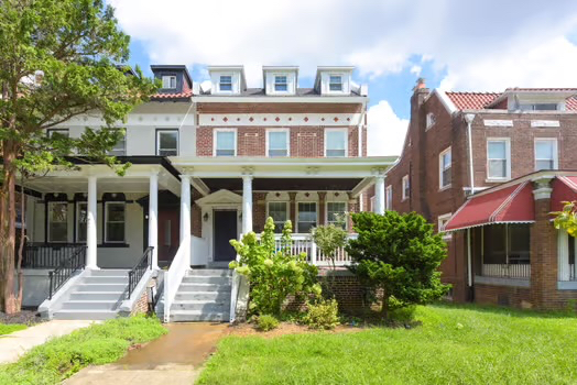 Comfortable Home in Coveted 16th Street Heights - Photo 7