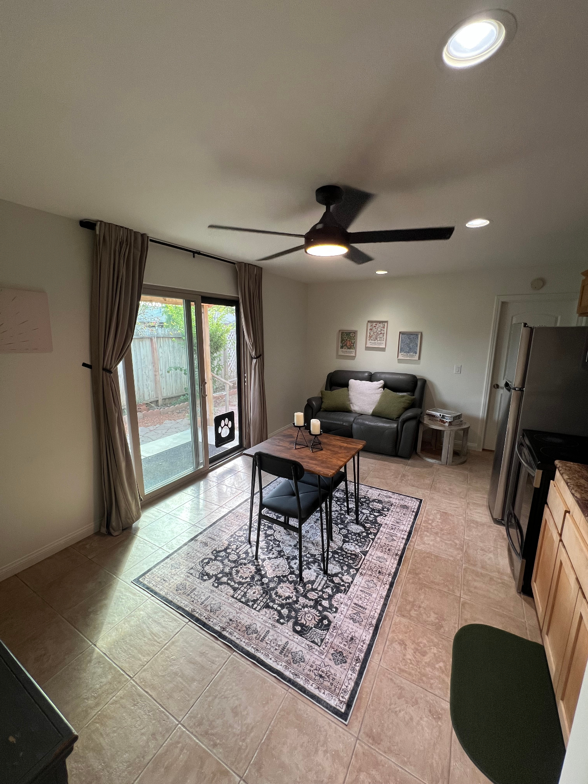 Private Attached Apartment in Ventura - Photo 2