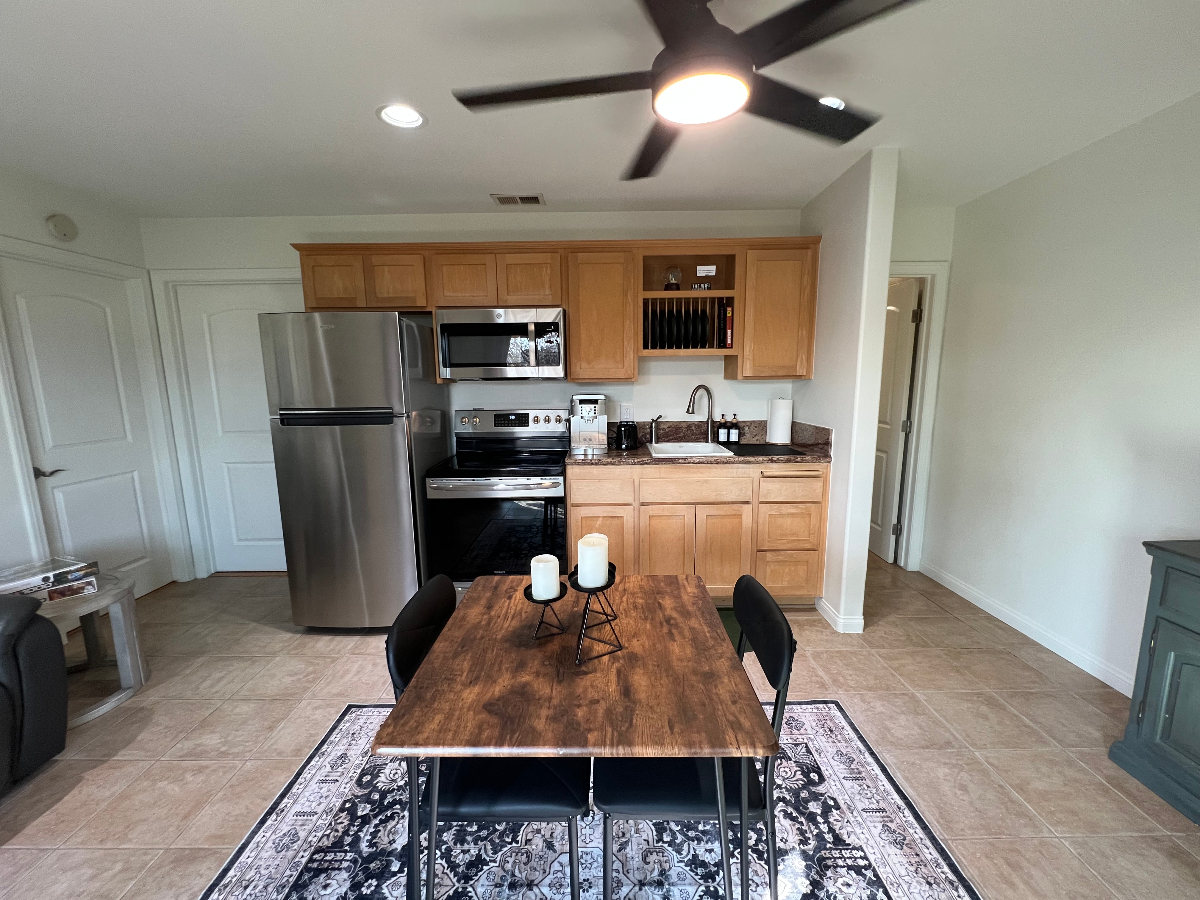 Private Attached Apartment in Ventura - Photo 5