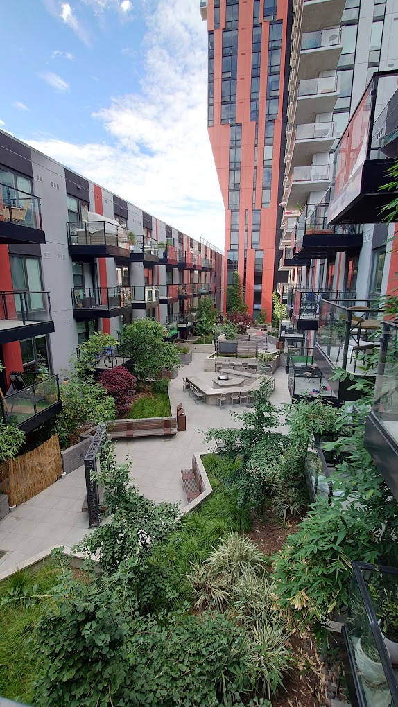 Shift Apartments 500