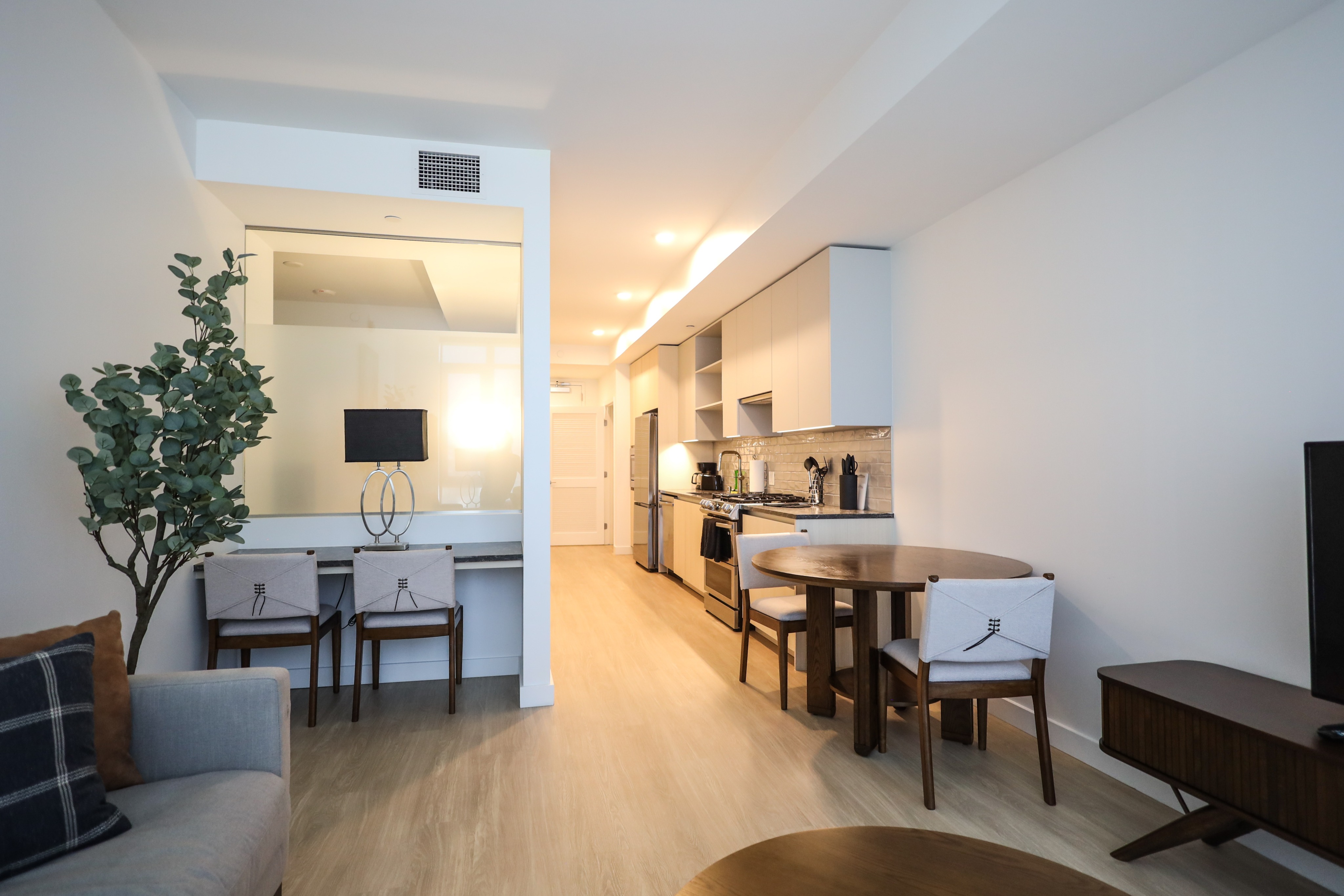 Radian 707 - Photo 2
