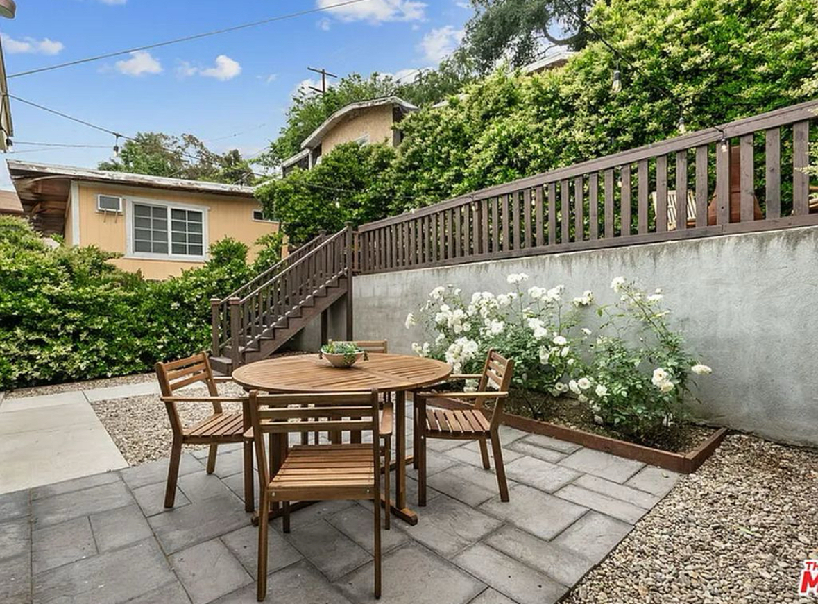 Charming 1BR Guest House w/ Stunning Private Yard - Photo 1