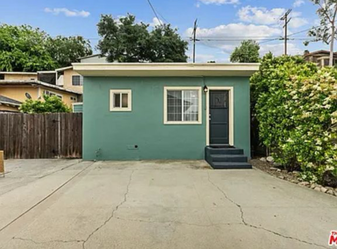 Charming 1BR Guest House w/ Stunning Private Yard - Photo 6