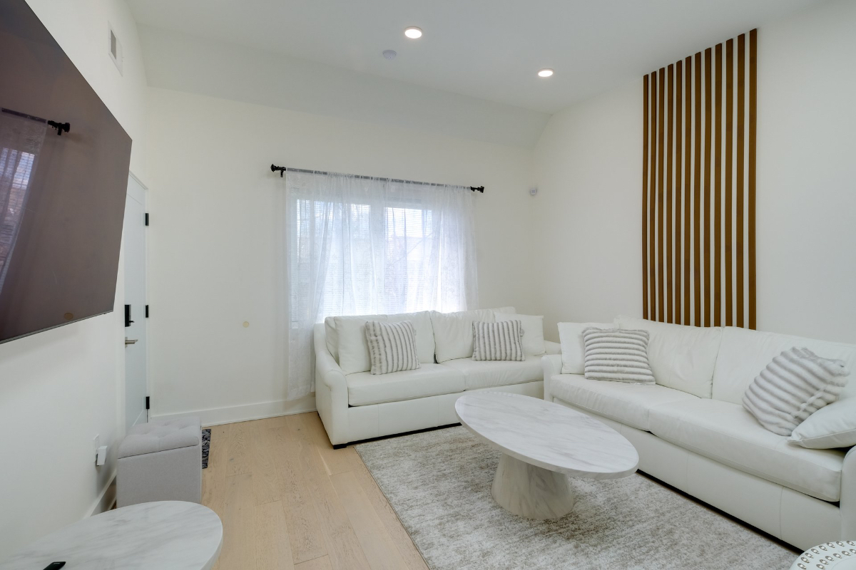 Modern Beautiful furnished room, each room has own bathrooms - Photo 4