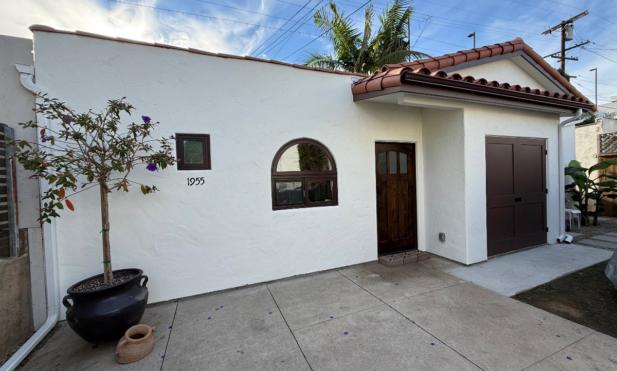 Bright and Comfortable West LA ADU with Private Patio Access - Photo 1