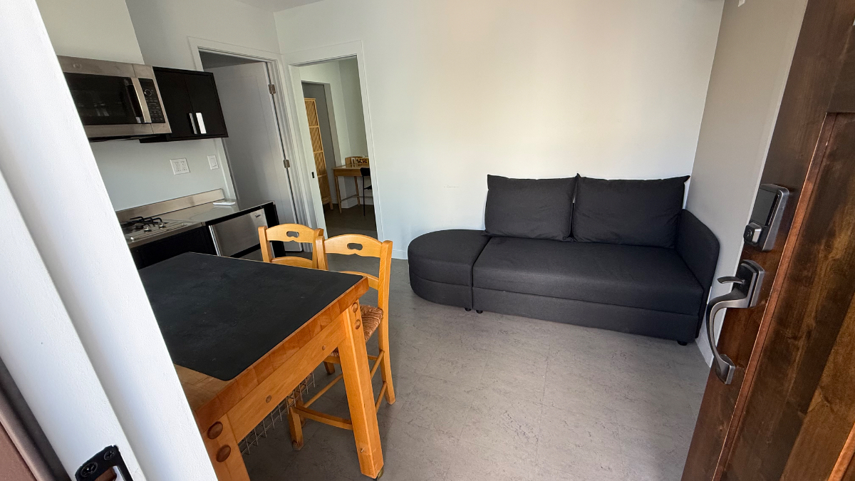 Bright and Comfortable West LA ADU with Private Patio Access - Photo 6