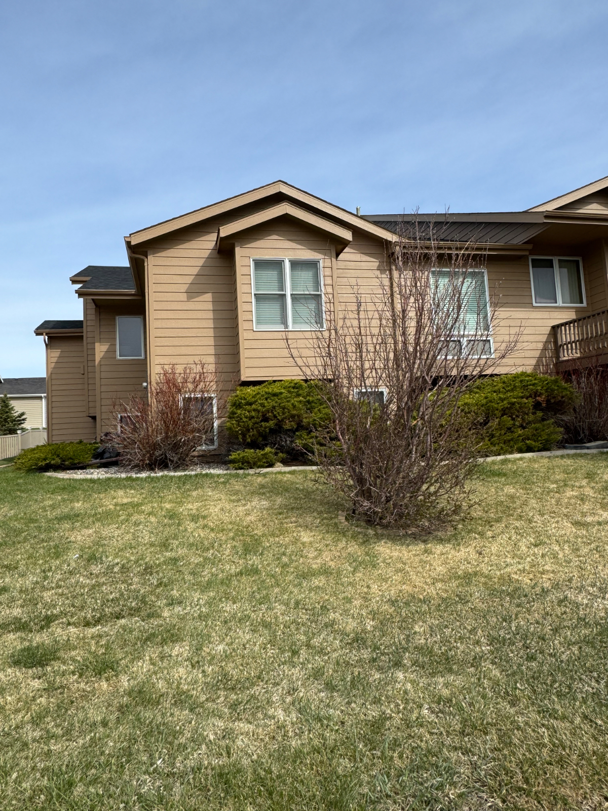 Beautiful townhouse at the base of Casper Mountain - Photo 1