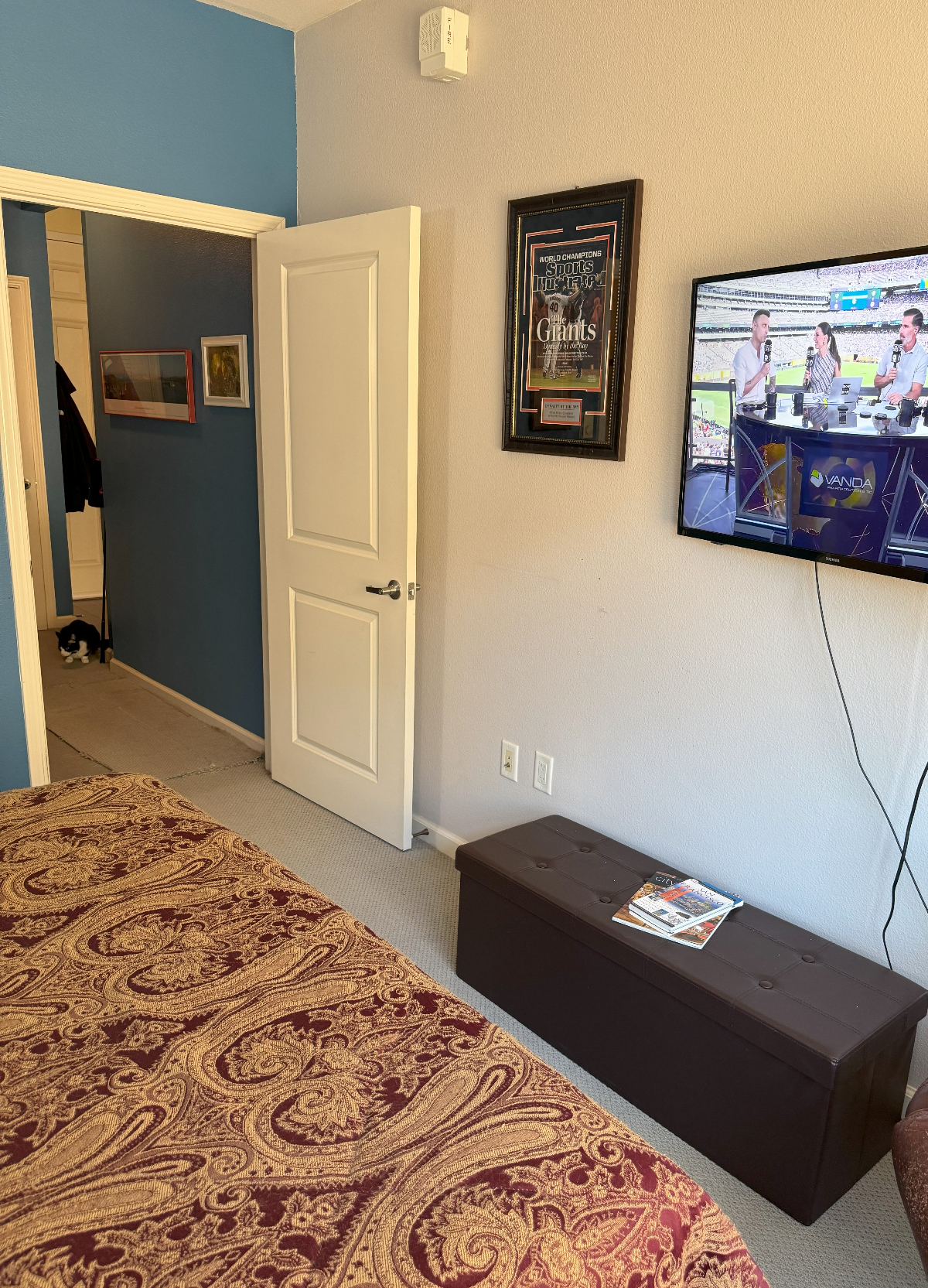 Large Waterfront Apt, Near UCSF Mission Bay, CPMC Hospital, and Kaiser Hospitals, Fast WiFi, Parking Space Available - Photo 3