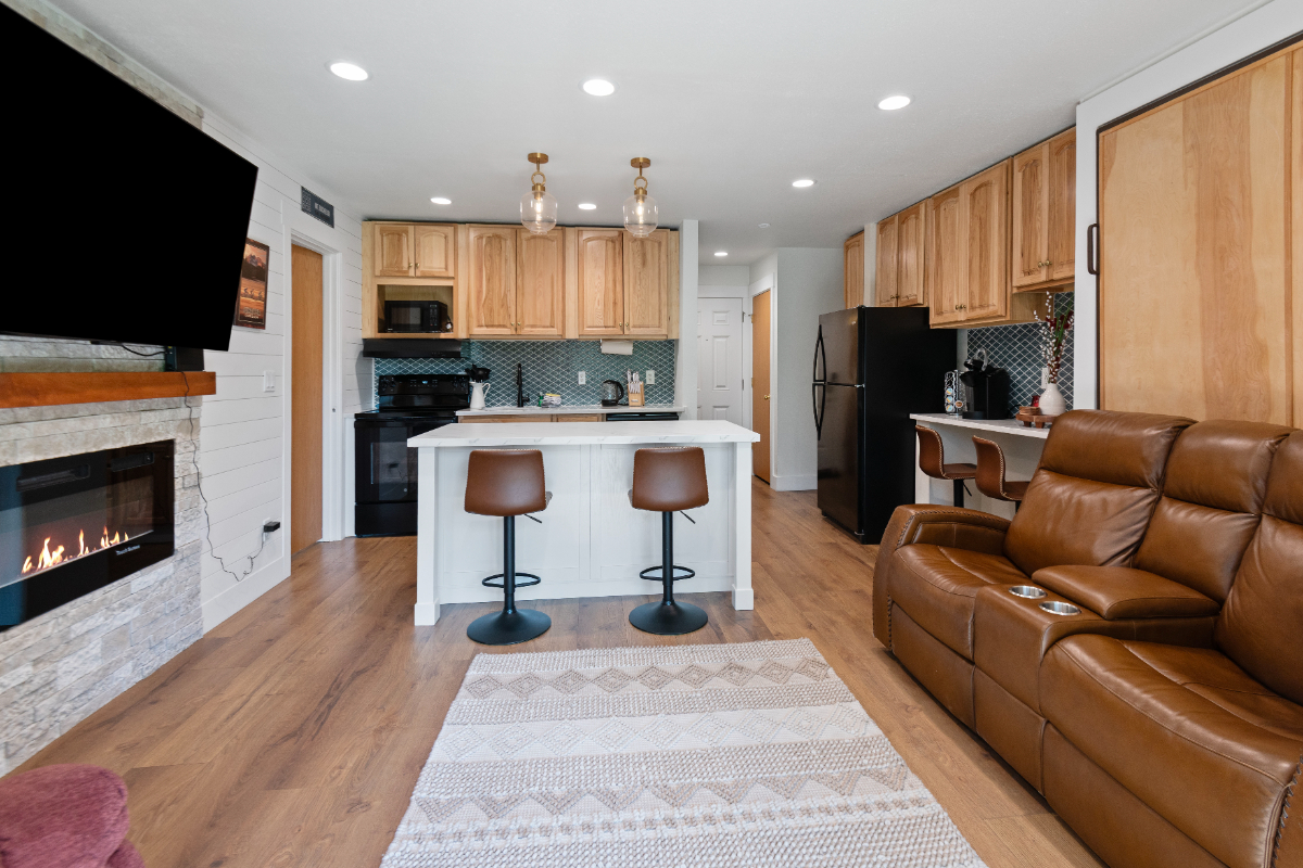 Modern One-Bedroom Condo with Balcony, Fireplace, and Walkable Downtown Access - Photo 6