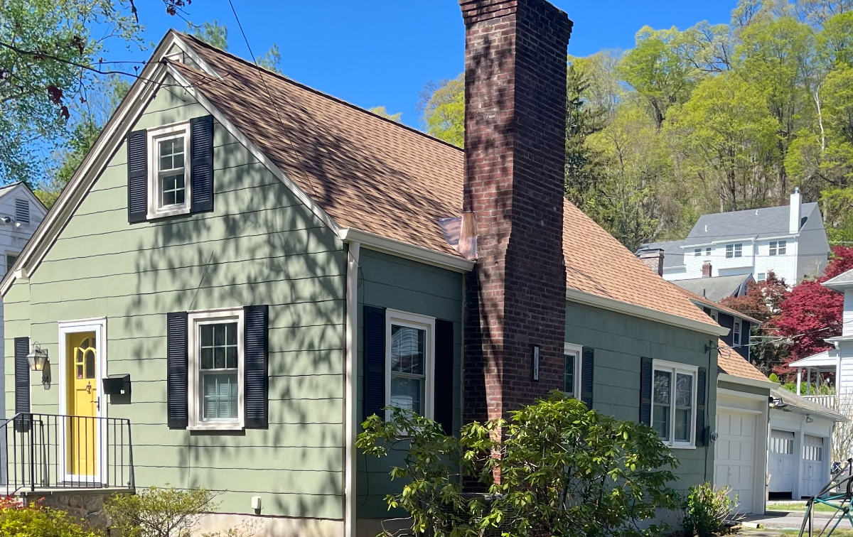 Charming 3BR Walk to Town & Train - Photo 1