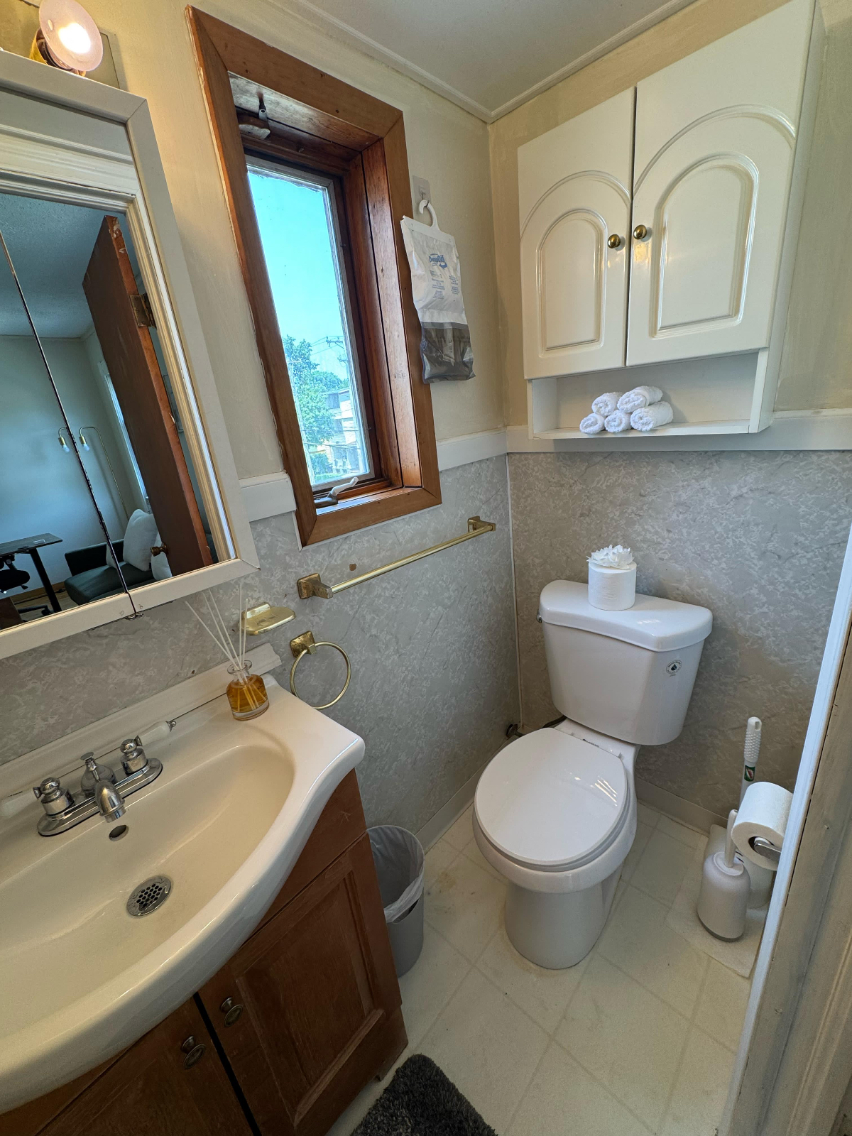 Cozy One Bedroom Apartment in Eastwood - Photo 8