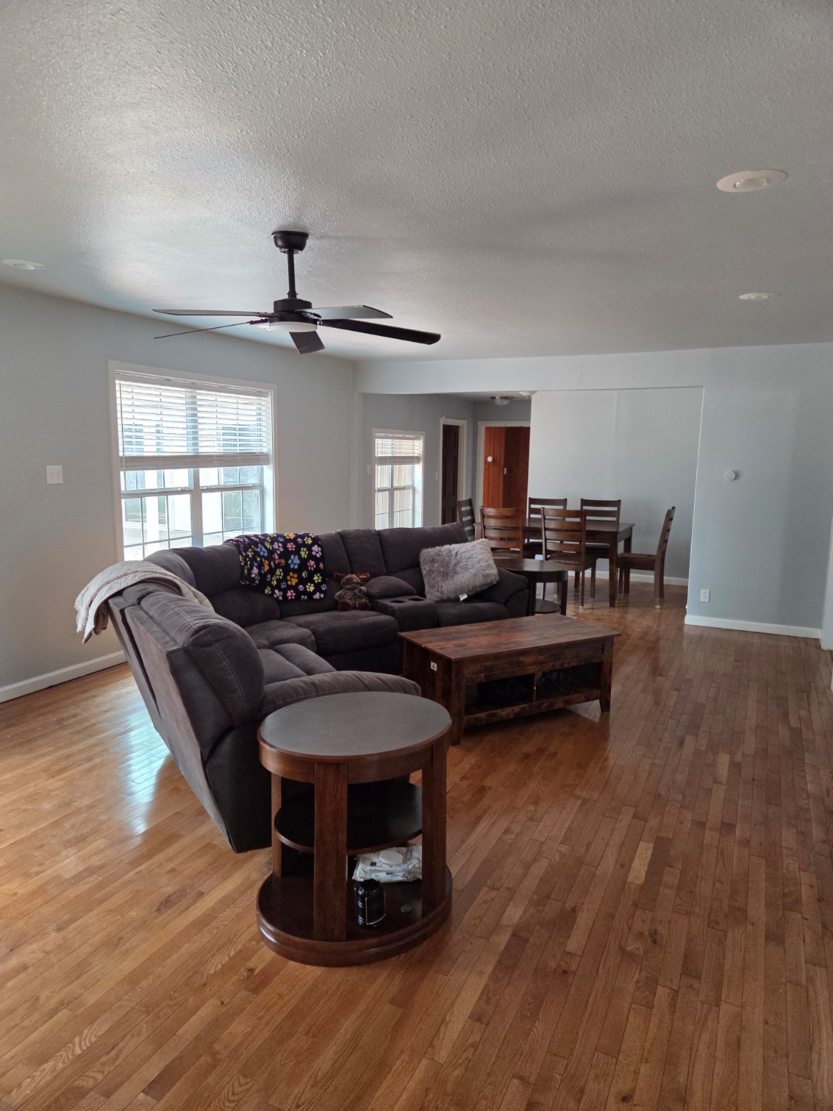 Private Bed/Bath in Large Home - Photo 12