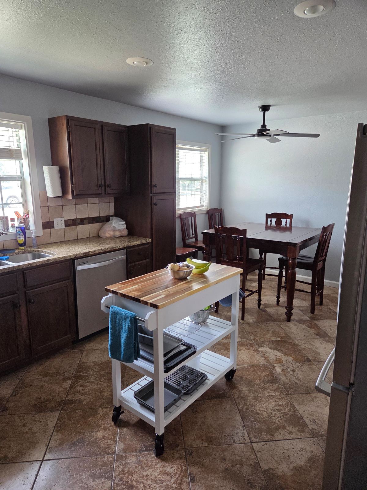 Private Bed/Bath in Large Home - Photo 5
