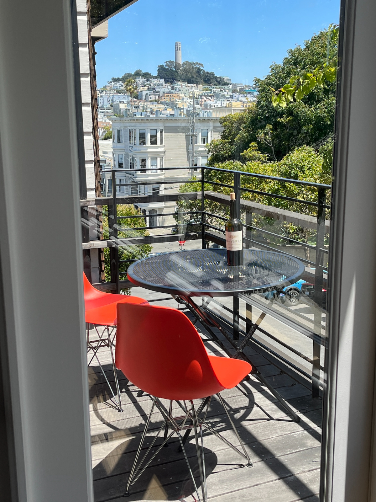 Spectacular Russian Hill VIEW two bedroom with two private decks - Photo 4