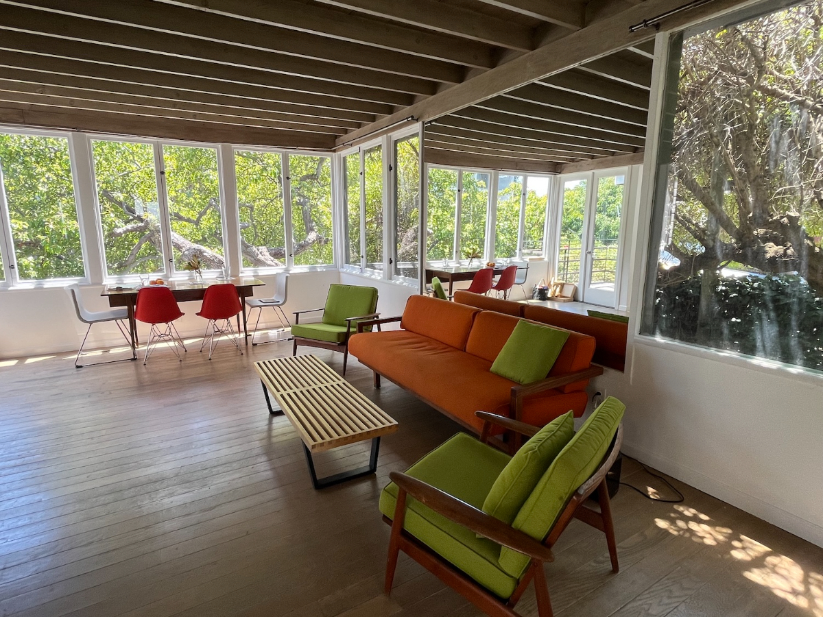 Spectacular Russian Hill VIEW two bedroom with two private decks - Photo 2