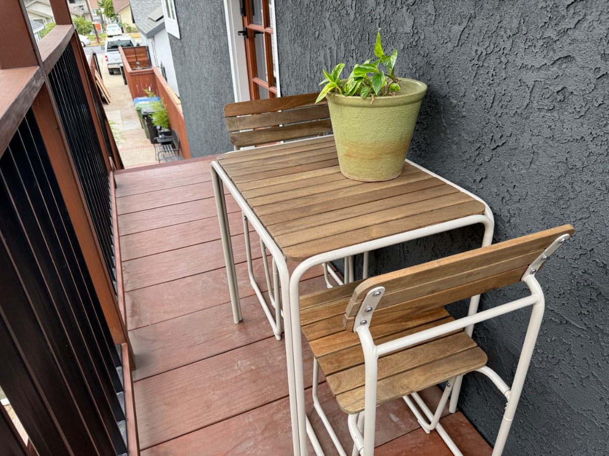 Bright & Modern 1-Bed Apartment Above Garage in Quiet, Gated Glassell Park Home - Conveniently Located - Photo 3
