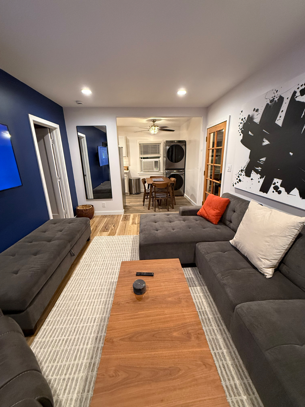 Bright & Modern 1-Bed Apartment Above Garage in Quiet, Gated Glassell Park Home - Conveniently Located - Photo 4