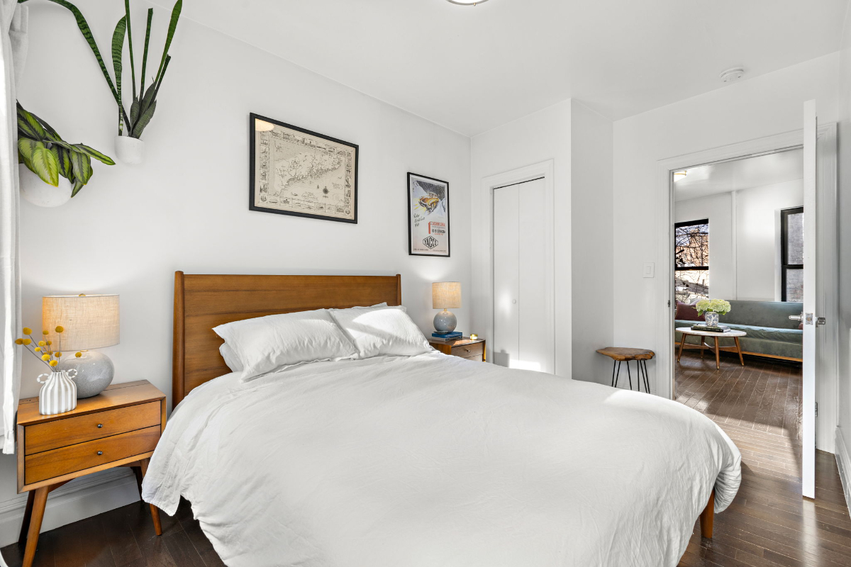Charming 1BR on Perry St, NYC - Photo 4