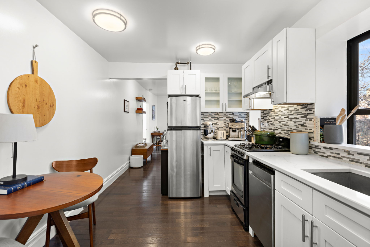 Charming 1BR on Perry St, NYC - Photo 10
