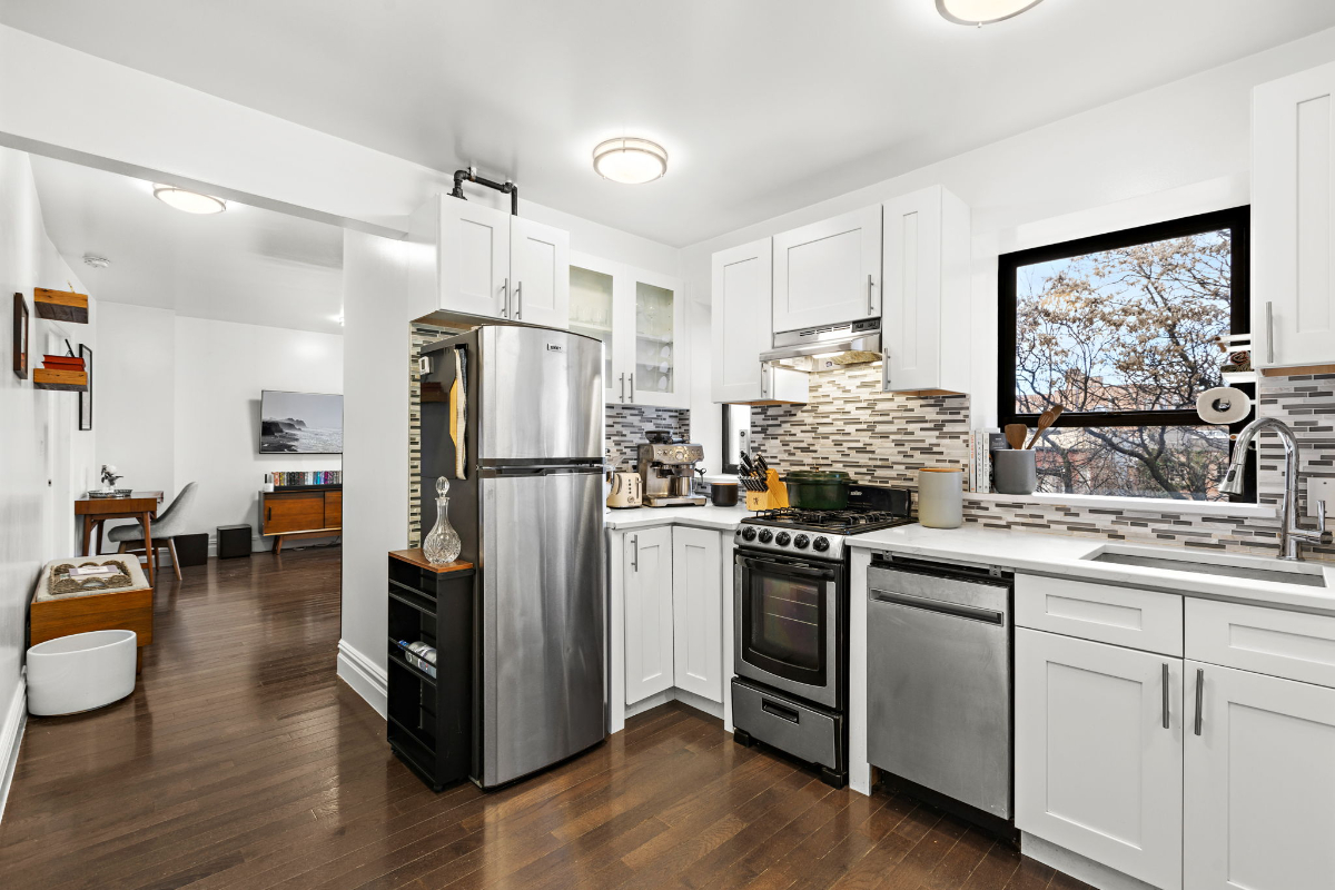 Charming 1BR on Perry St, NYC - Photo 9