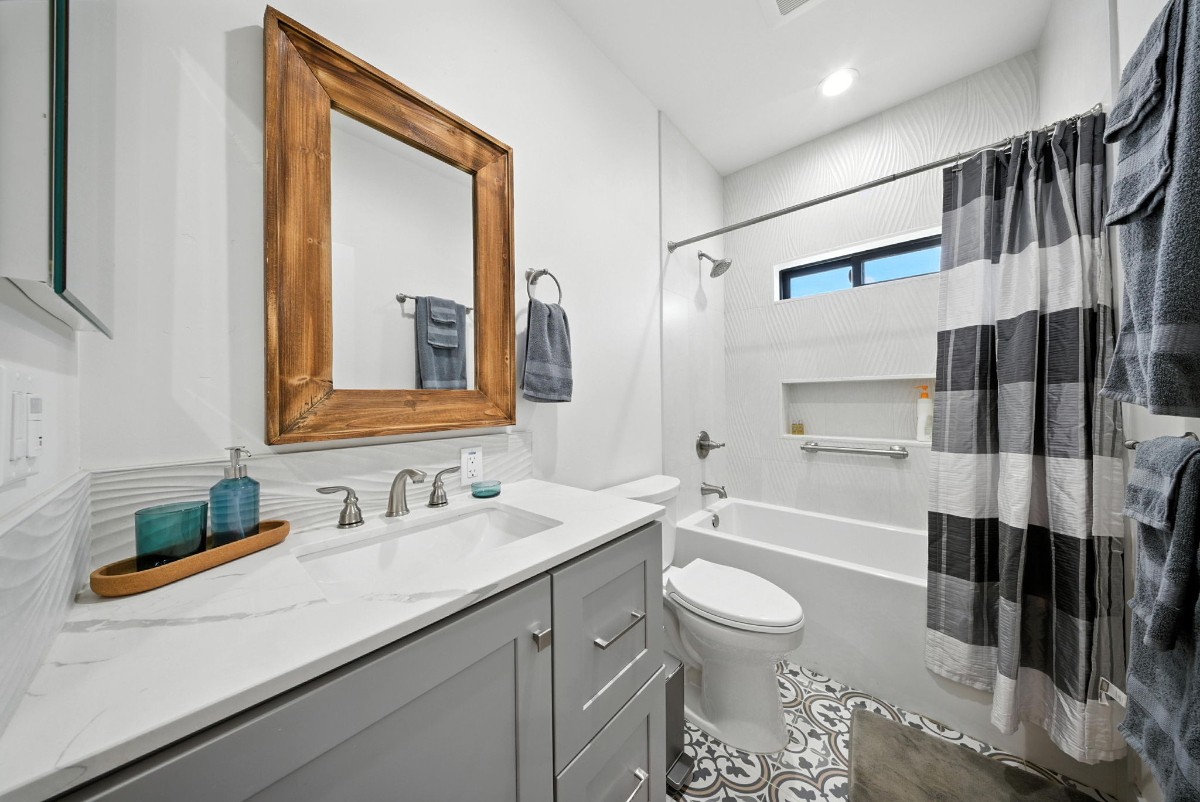 Furnished 1bedroom detached ADU - Photo 6